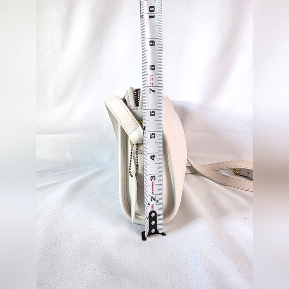 Vintage Coach Taylor 9944 Leather Crossbody White Ivory Glove Tanned Brass Bride - Picture 13 of 16